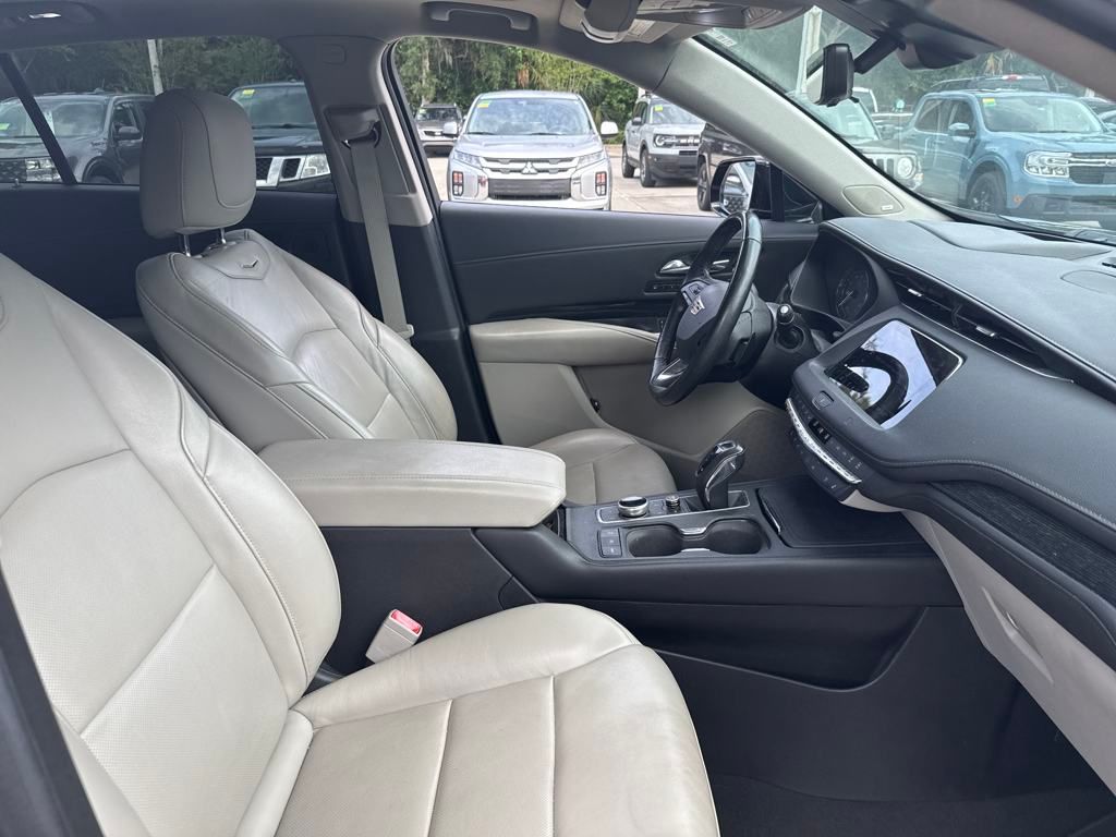 2019 Cadillac XT4 Premium Luxury photo