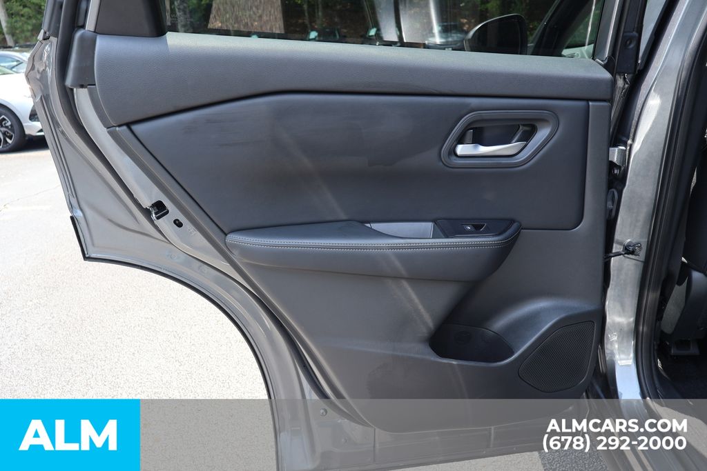 Used 2025 Gray Nissan SV image 18