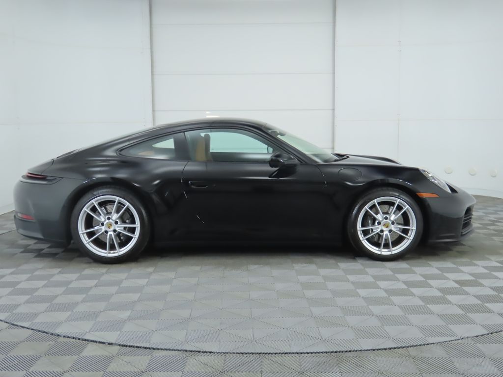 Thumbnail: 2025 Porsche 911 - 4