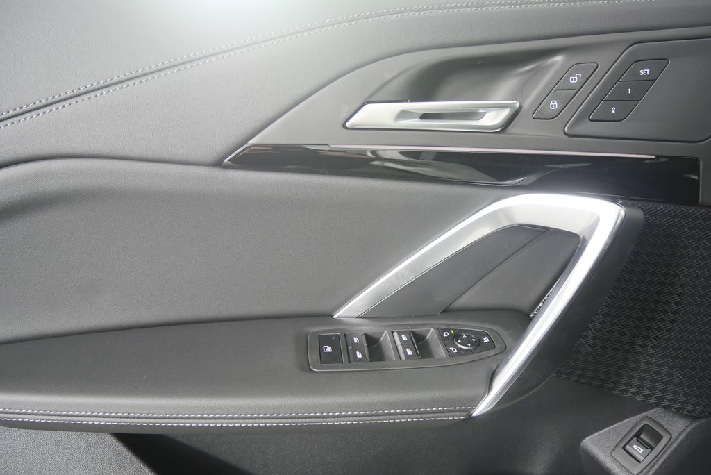 Thumbnail: 2026 BMW X1 - 8