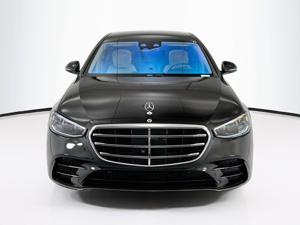 Thumbnail: 2023 Mercedes-Benz S-Class - 2