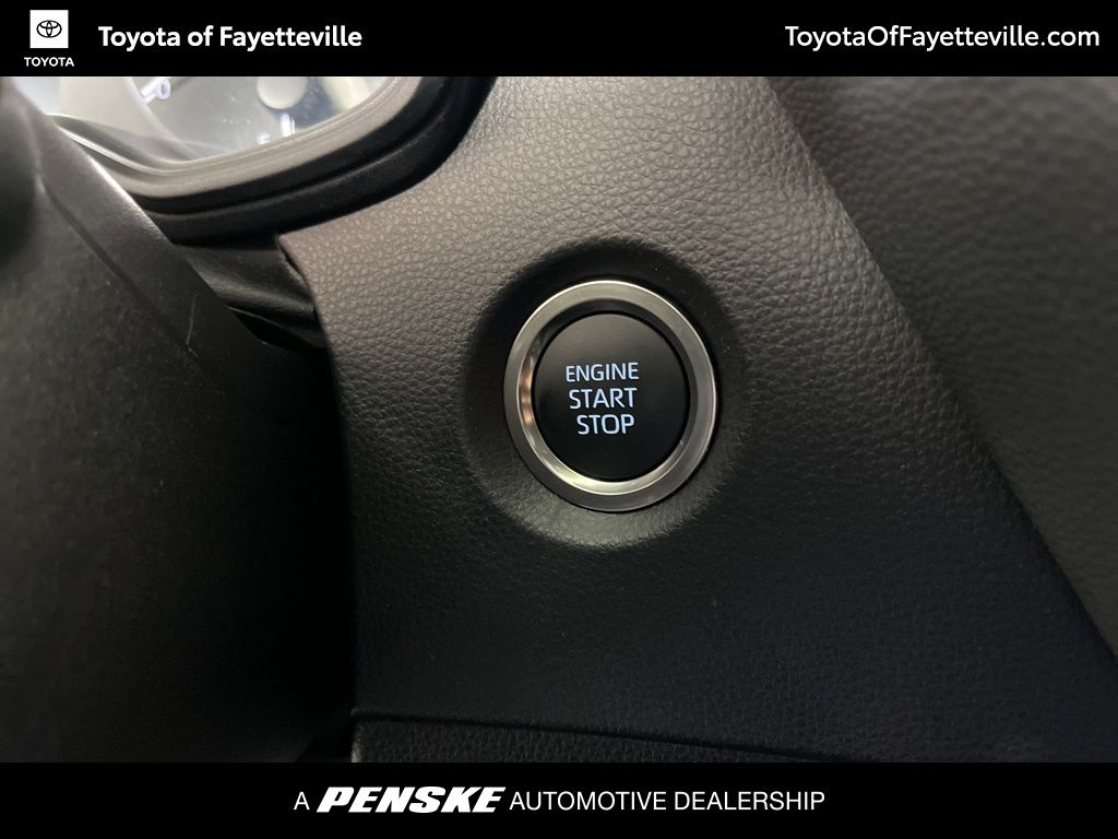 Thumbnail: 2025 Toyota Corolla - 32