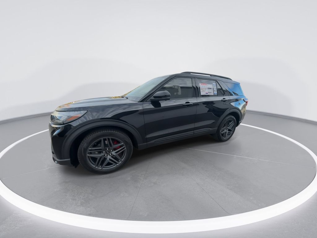 New 2026 Agate Black Metallic Ford ST image 4