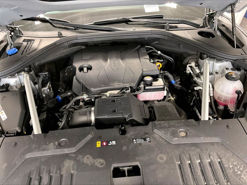 2025 Genesis GV70 — photo 33