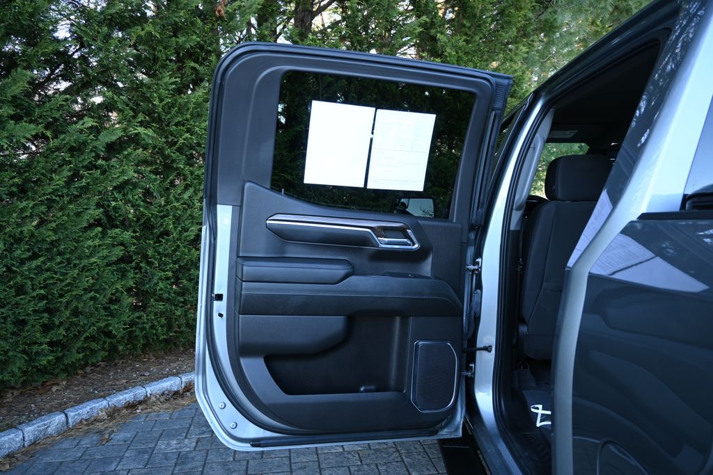 Thumbnail: 2024 Chevrolet Silverado 1500 - 29