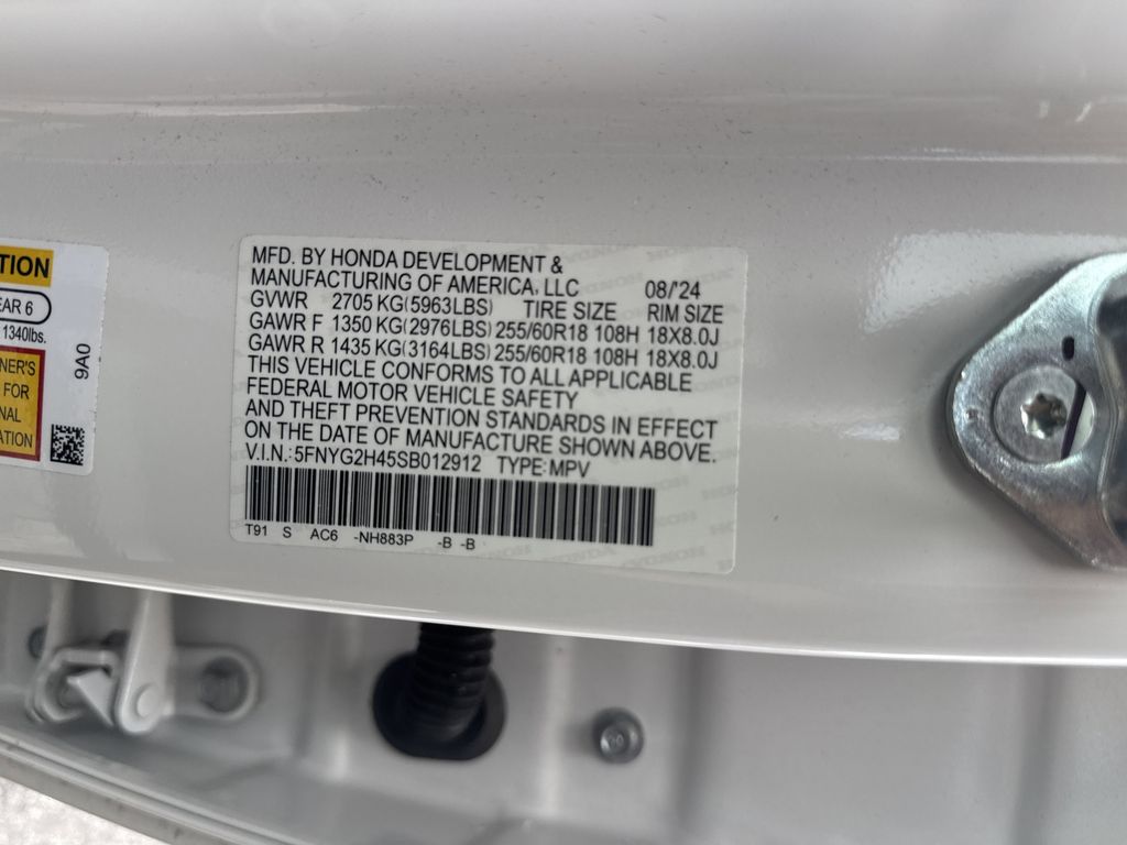 2025 Honda Pilot EX-L White at Community Honda