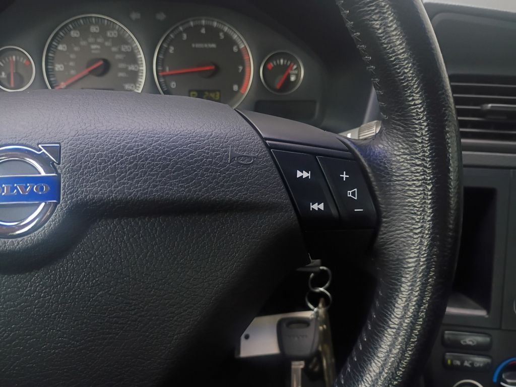 Used Car 2004 Volvo S60  2.4 For Sale Under $10,000 In Austin, Texas