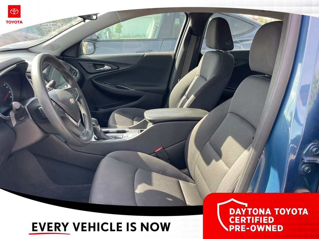 Used 2025 Chevrolet Malibu Sedan