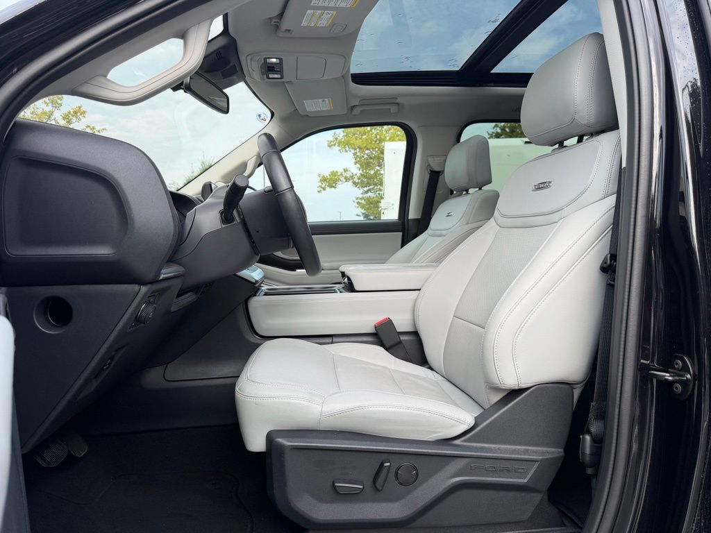 2025 Ford Expedition Platinum MAX