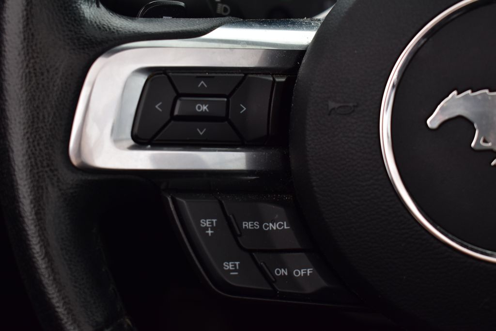 2016 Ford Mustang  16