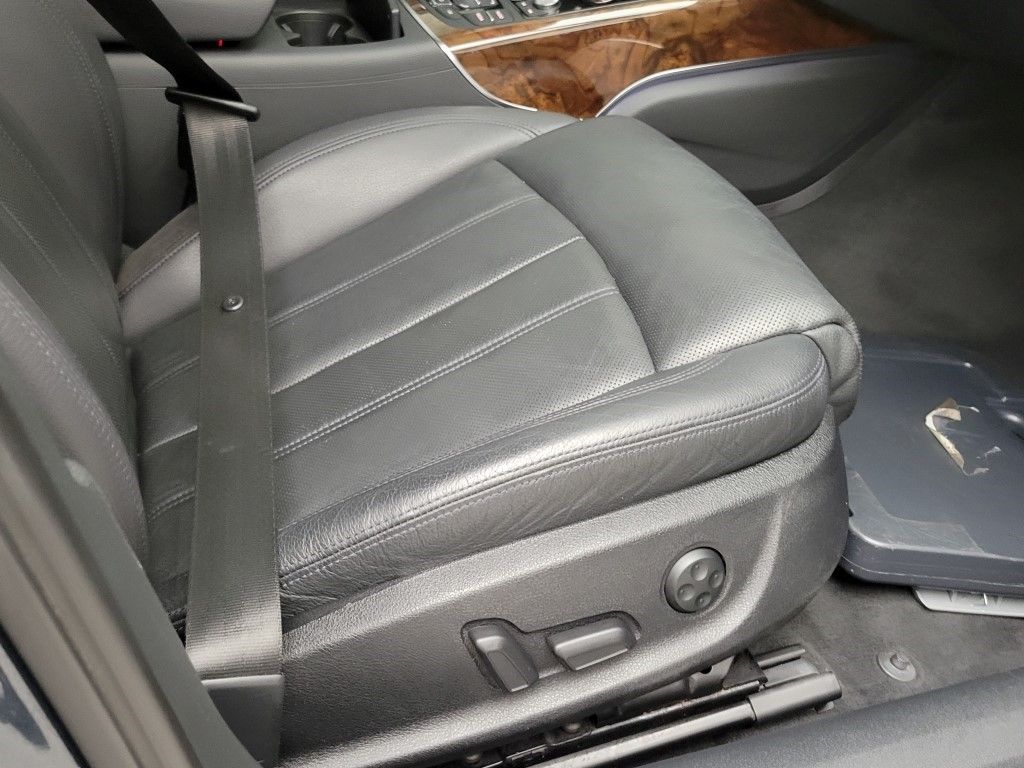 Thumbnail: 2012 Audi A6 - 13