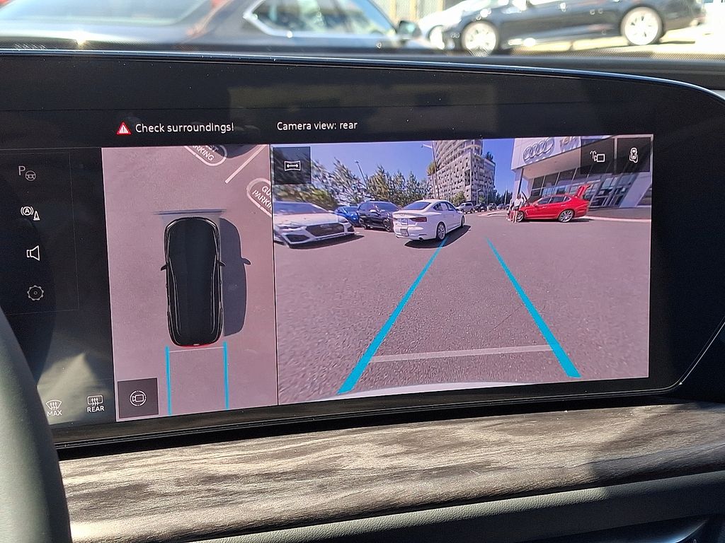 Thumbnail: 2025 Audi Q5 - 14