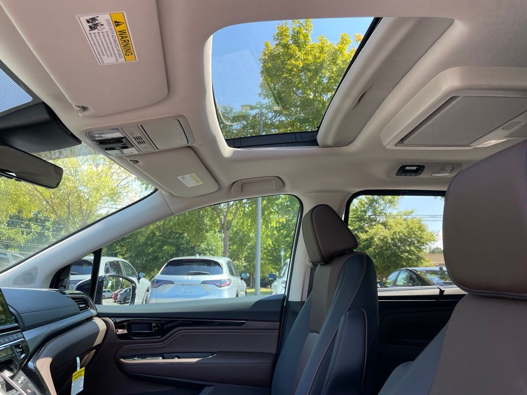 Thumbnail: 2027 Honda Odyssey - 29