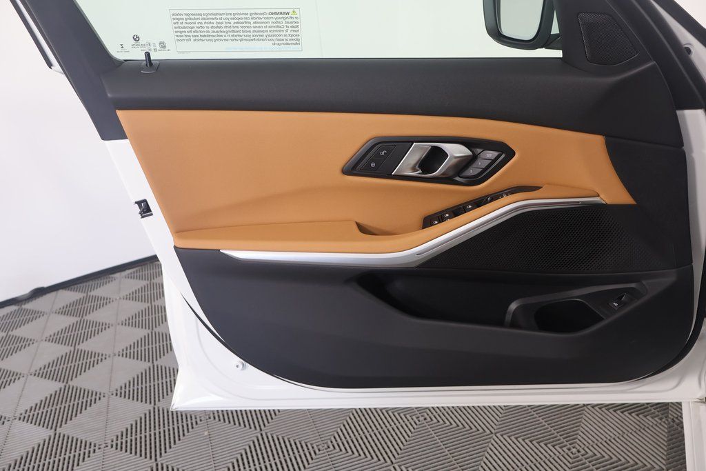 Thumbnail: 2025 BMW 3 Series - 6