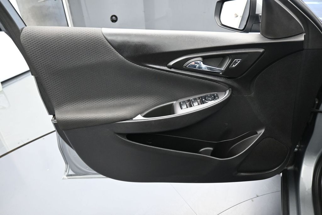 Used 2024 Sterling Gray Metallic Chevrolet LT image 13