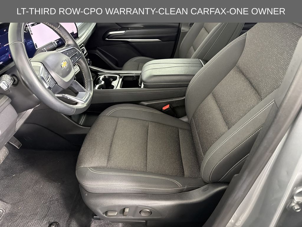 used 2024 Chevrolet Traverse car, priced at $31,900