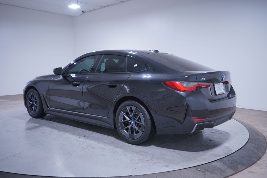 Thumbnail: 2023 BMW i4 - 3