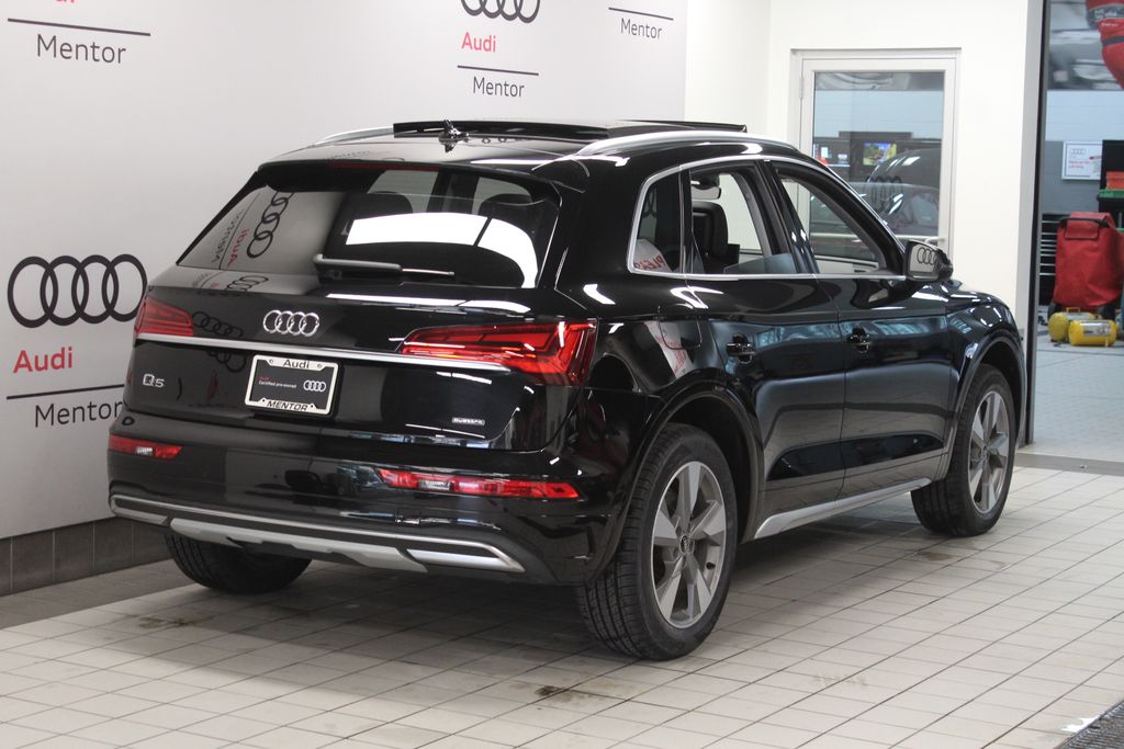 Thumbnail: 2023 Audi Q5 - 6