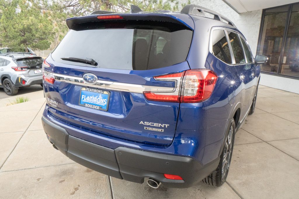 View vehicle photo 6