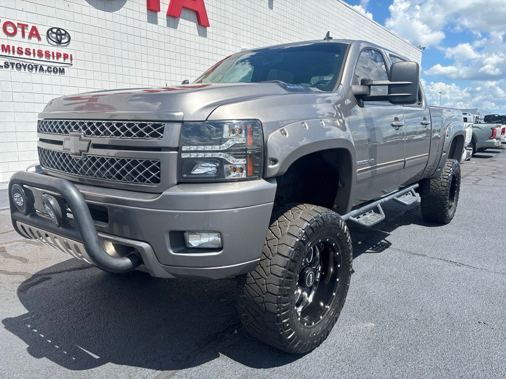 2012 Chevrolet Silverado 3500HD LTZ Crew Cab 4WD