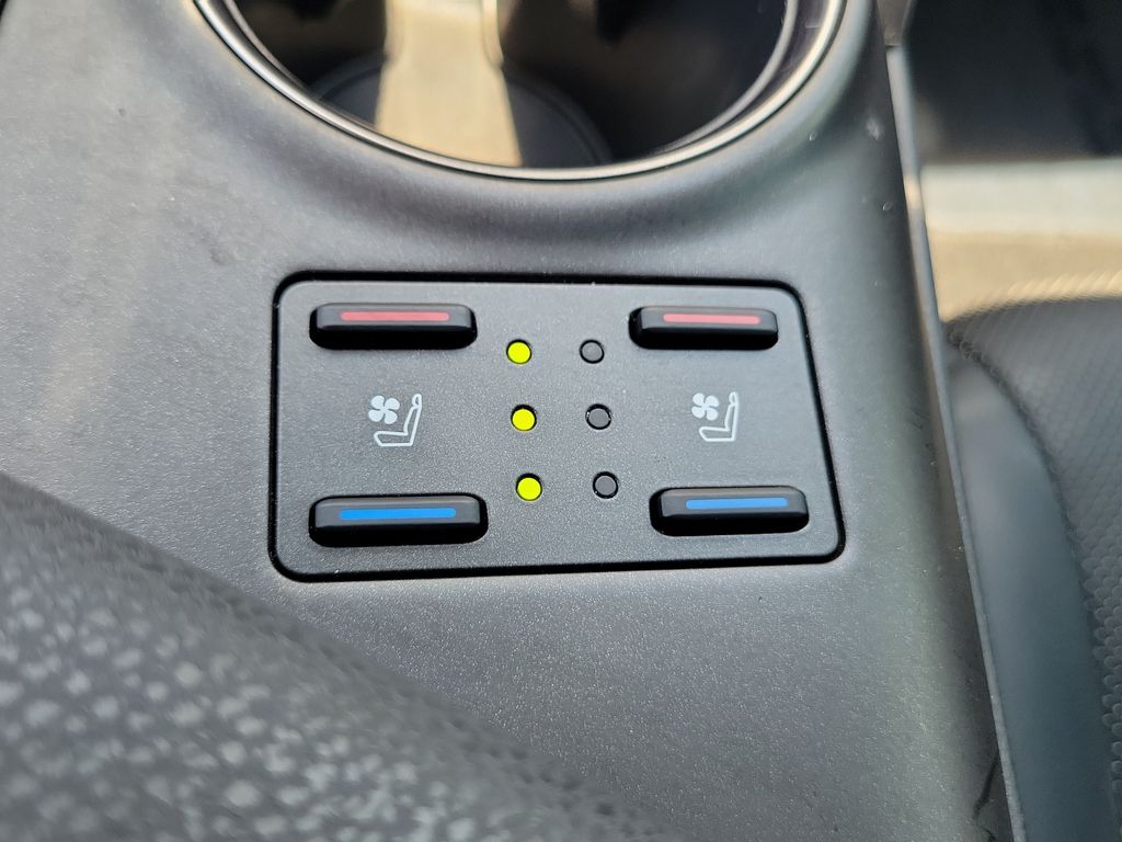 2022 Toyota Camry 34