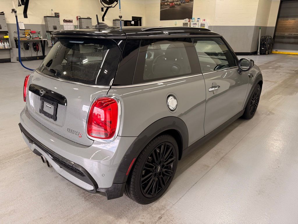 Thumbnail: 2022 MINI Cooper - 6