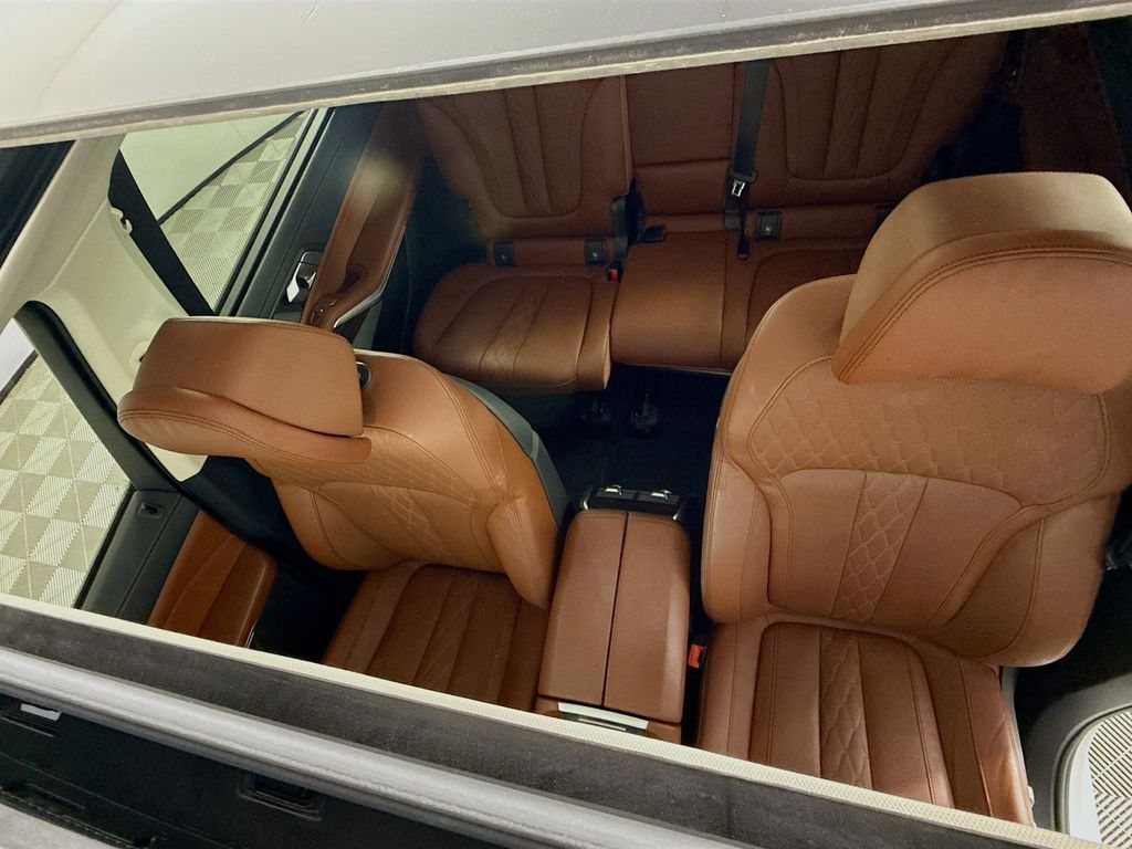 Thumbnail: 2021 BMW X7 - 22