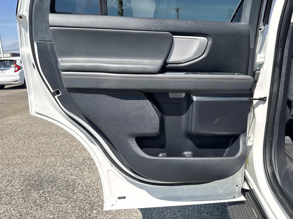 Used 2025 Ford Expedition Active 4D Sport Utility