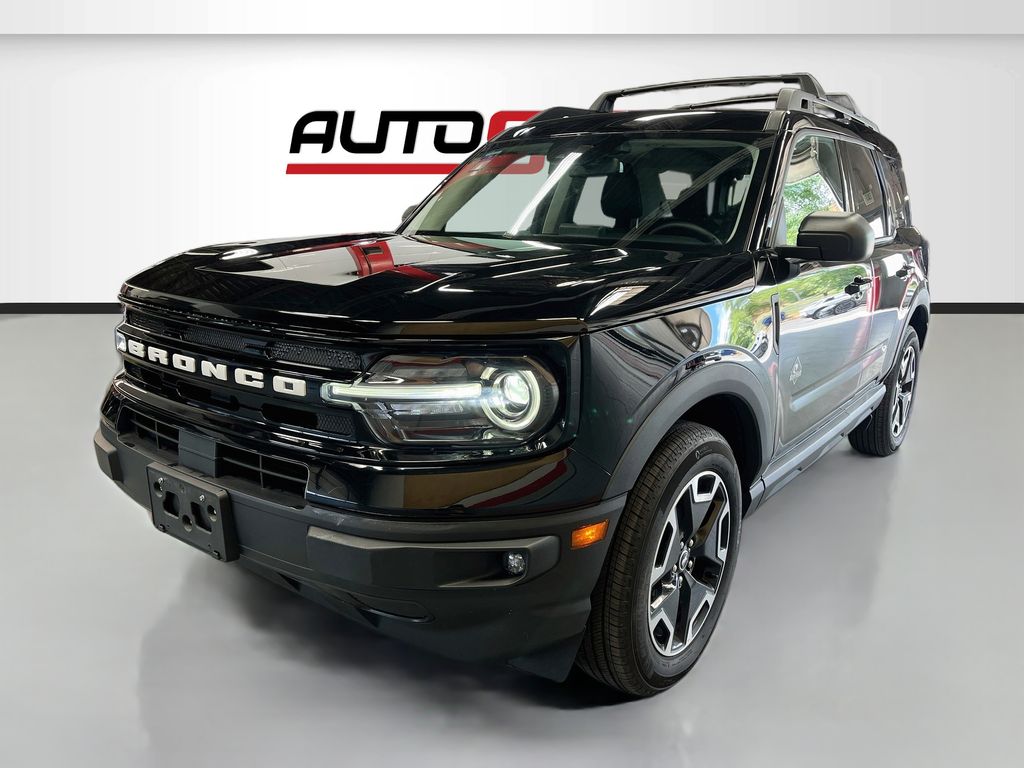 Used 2024 Shadow Black Ford Outer Banks image 3