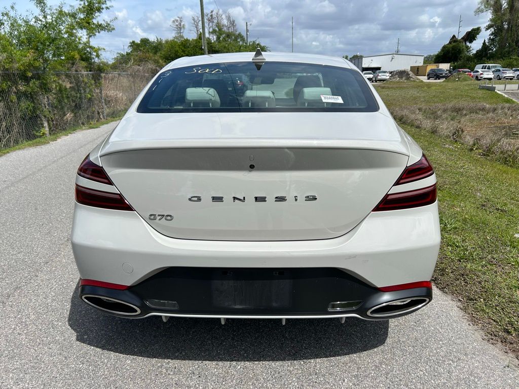 Thumbnail: 2025 Genesis G70 - 4
