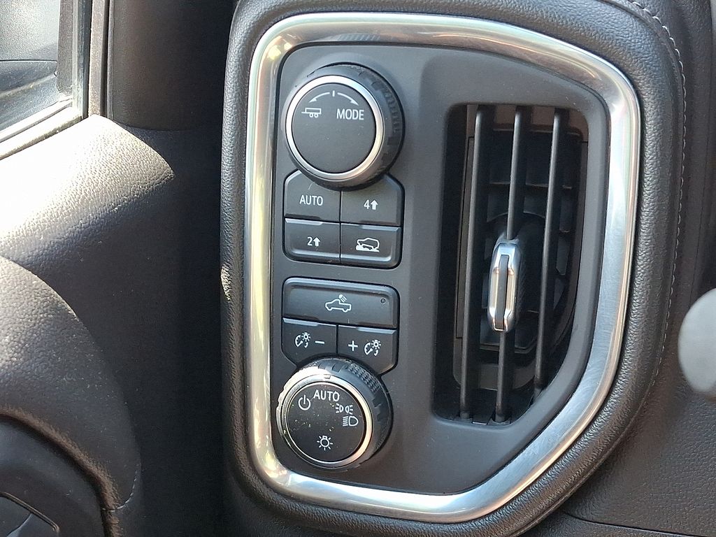 Thumbnail: 2022 Chevrolet Silverado 1500 - 23