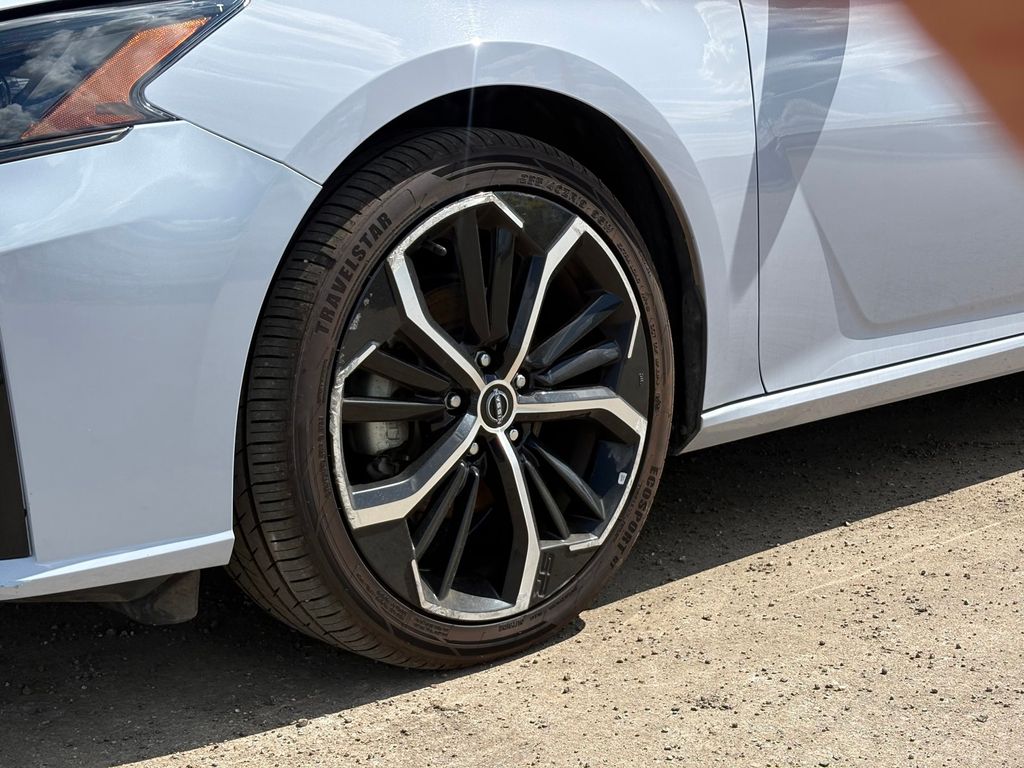 2024 Nissan Altima 2.5 SR Gray at Baytown Hyundai
