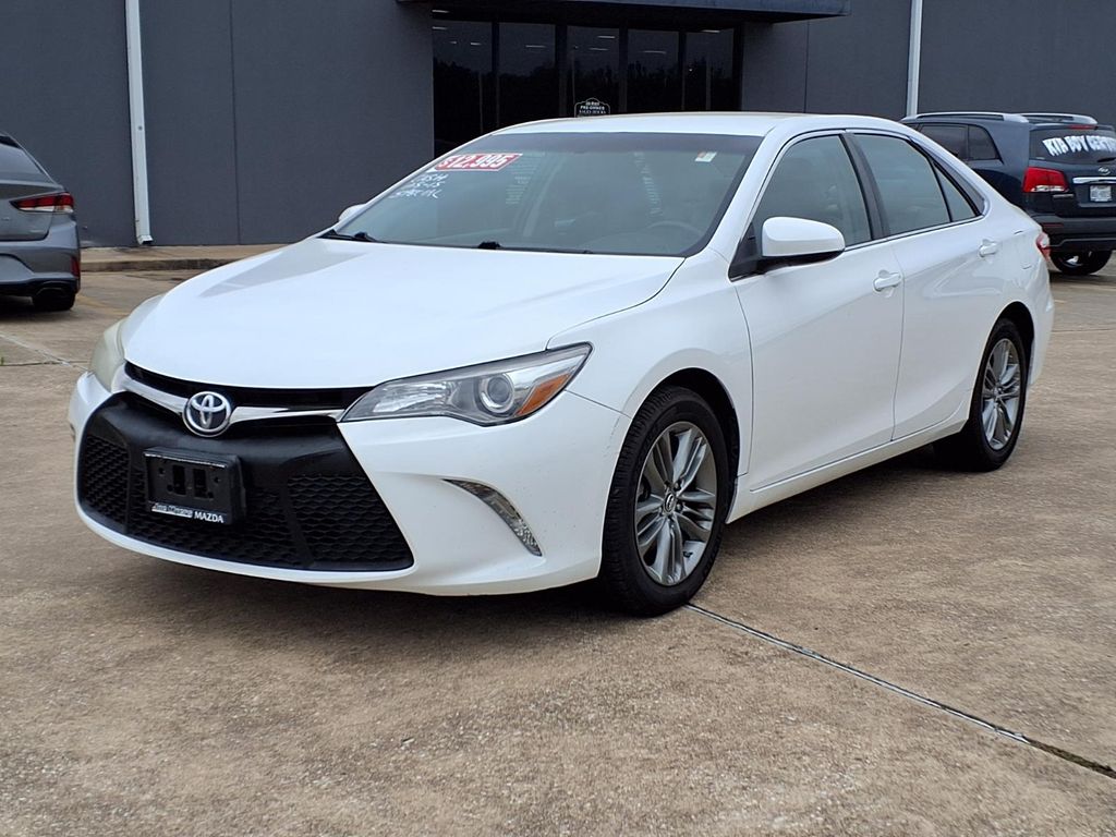 2015 Toyota Camry SE White at Gullo Toyota