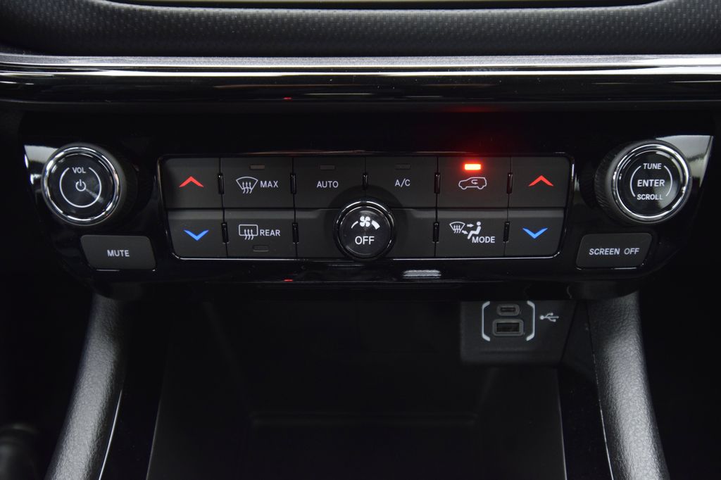 new 2026 Jeep Compass car, priced at $37,595