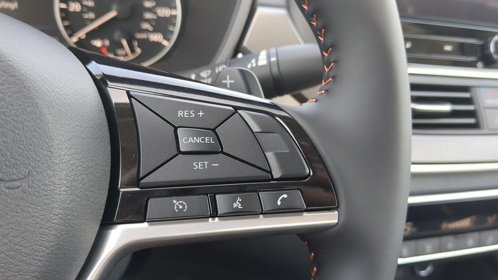 New 2026 Gray Sky Pearl / Super Black Two-tone Nissan SR Midnight Edition® image 23