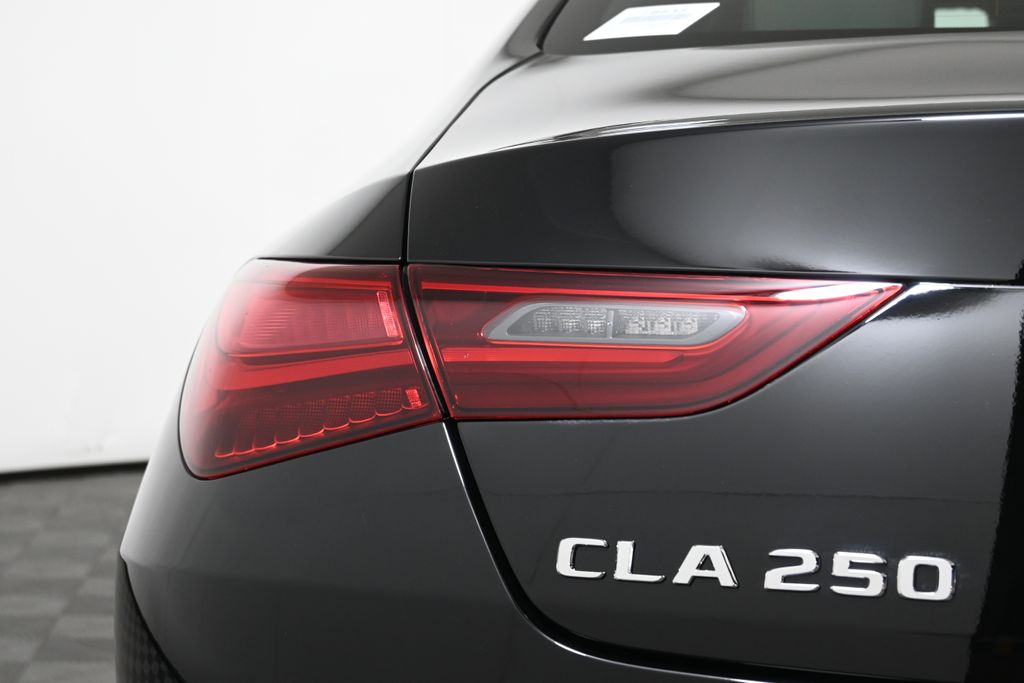 2025 Mercedes-Benz CLA 250 12