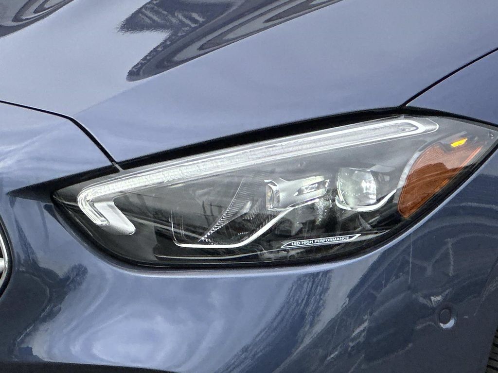 Thumbnail: 2025 Mercedes-Benz C-Class - 3