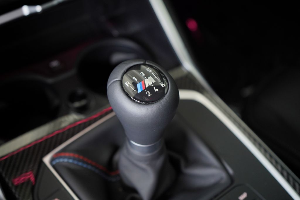 Thumbnail: 2025 BMW M2 - 23