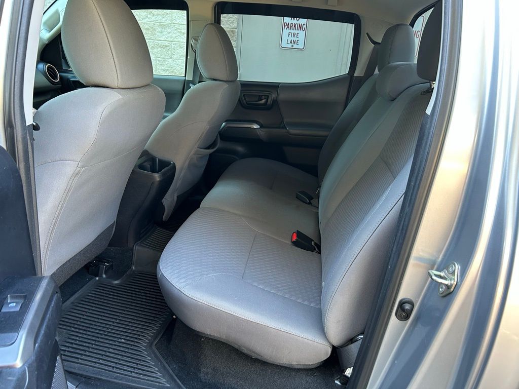 Thumbnail: 2020 Toyota Tacoma - 13