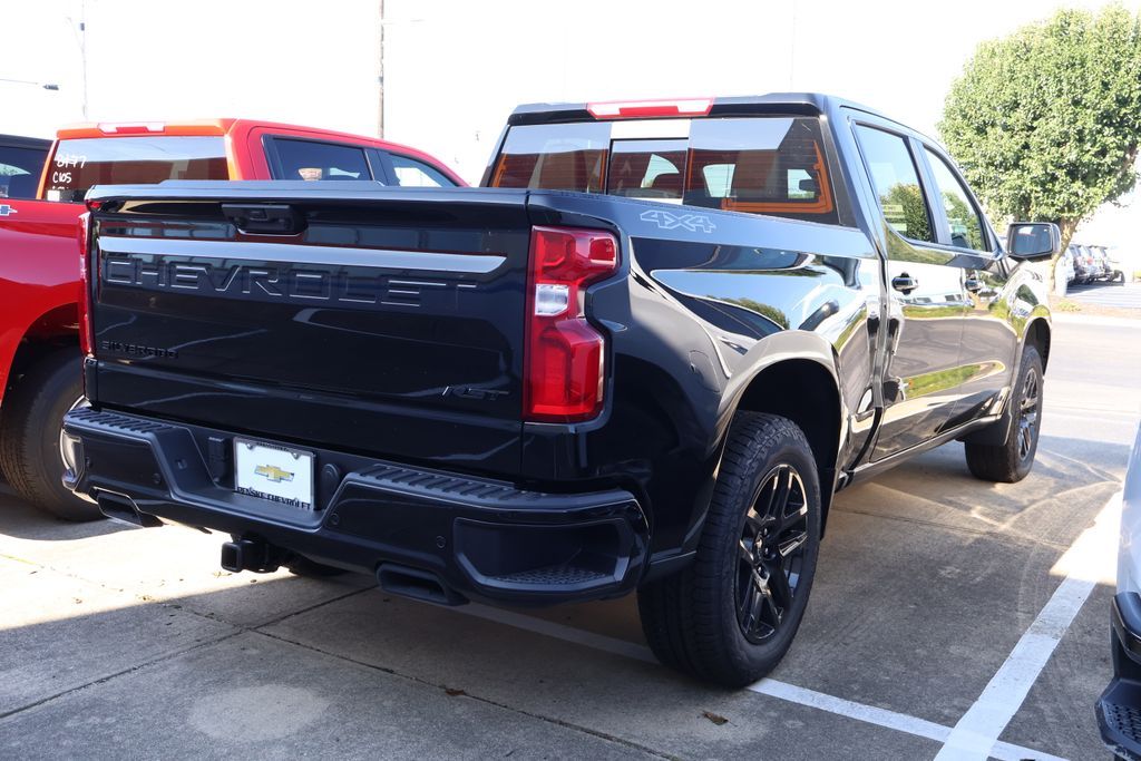 Thumbnail: 2026 Chevrolet Silverado 1500 - 7