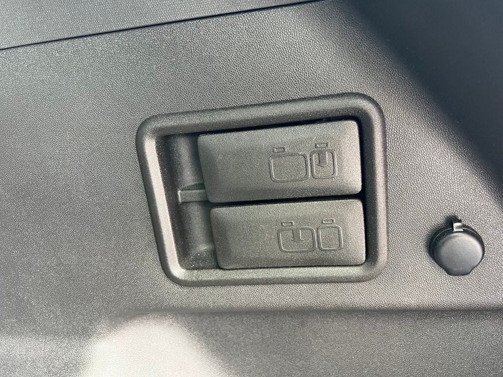 Used 2024 Chevrolet Equinox SUV