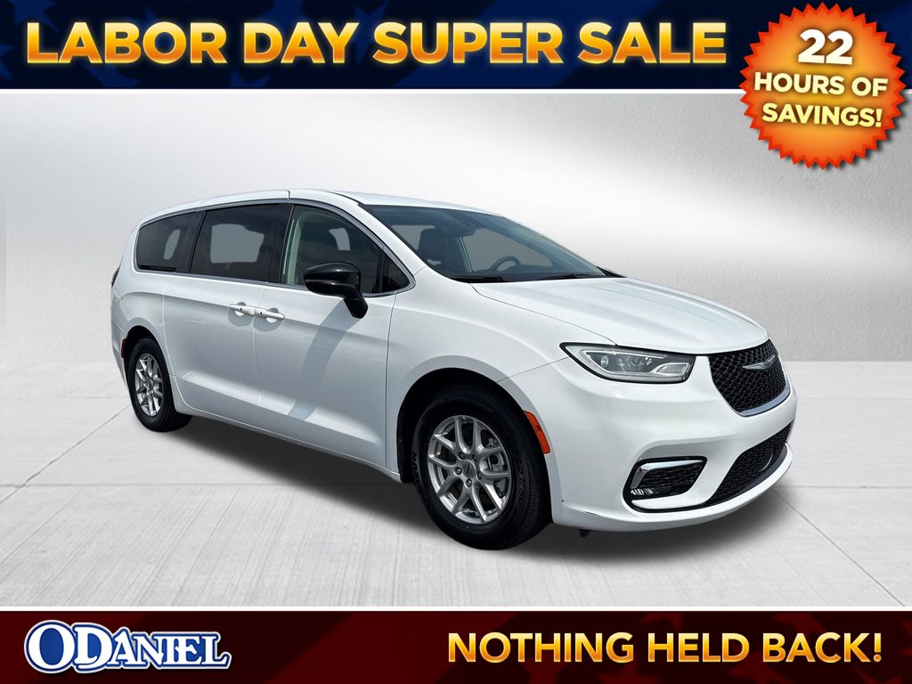 2024 Chrysler Pacifica Touring L FWD