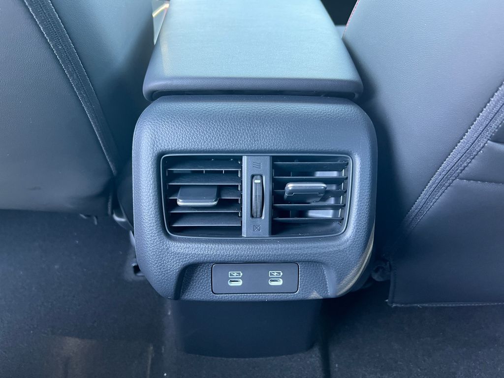 Thumbnail: 2025 Acura ADX - 22