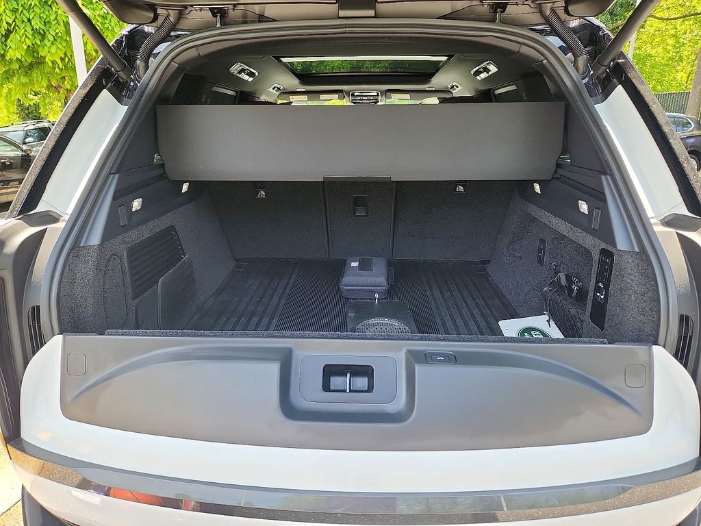 2024 Land Rover Range Rover SE 28