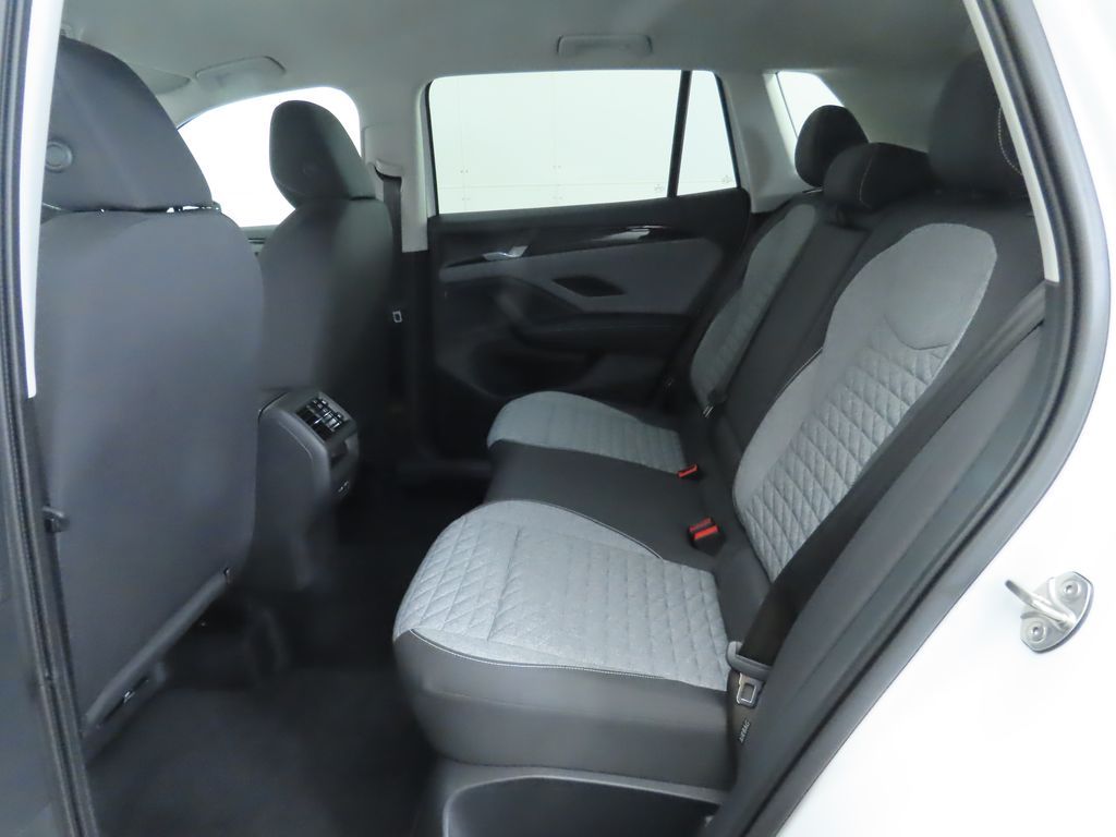 Thumbnail: 2026 Volkswagen Tiguan - 21