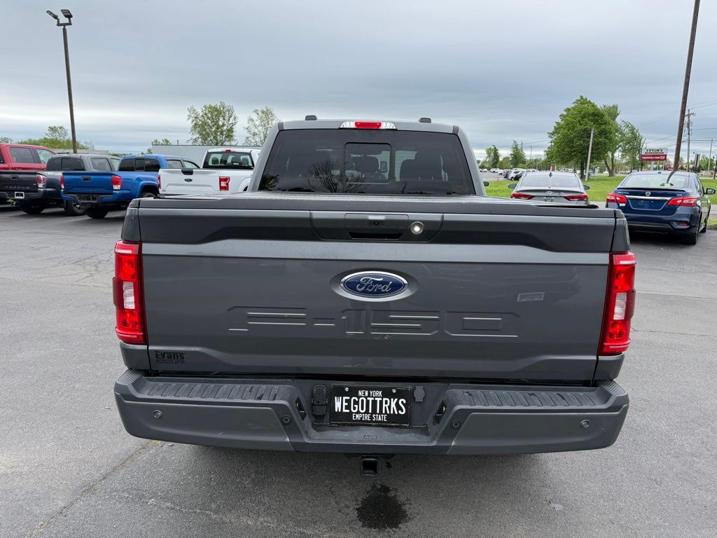 View vehicle photo 6