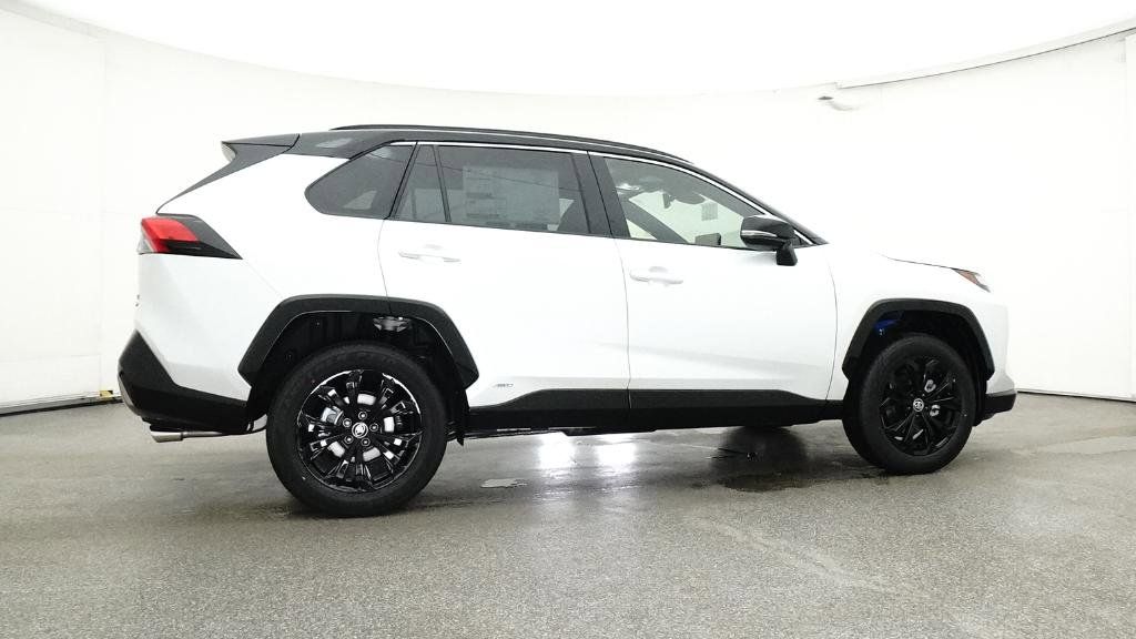 Thumbnail: 2025 Toyota RAV4 - 12