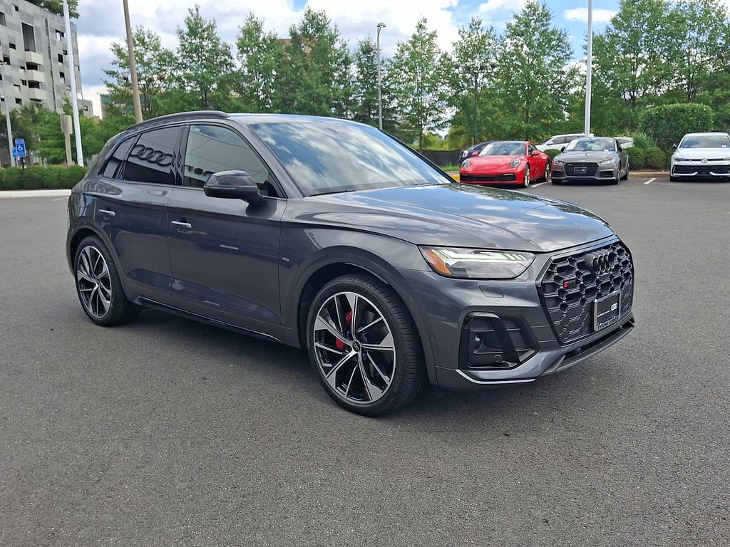 Thumbnail: 2024 Audi SQ5 - 3