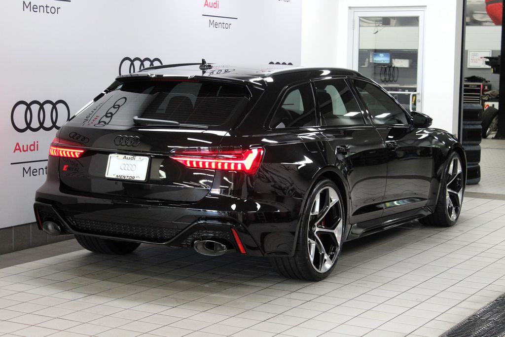 2025 Audi RS 6 4.2 6