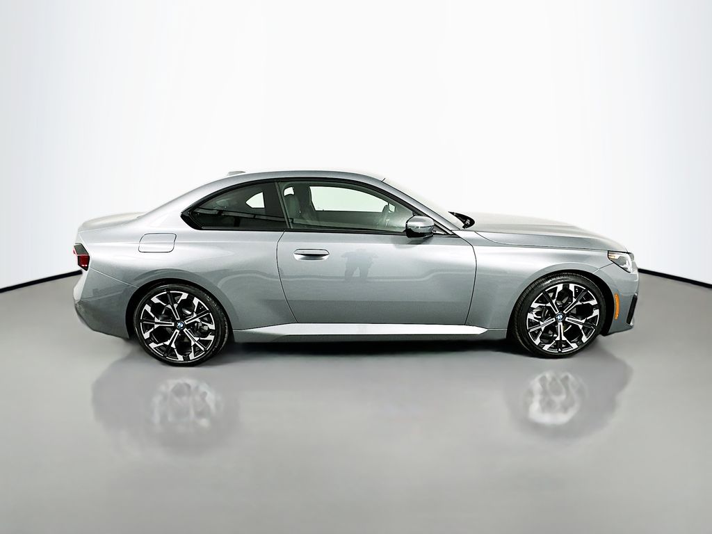 Thumbnail: 2025 BMW 2 Series - 4